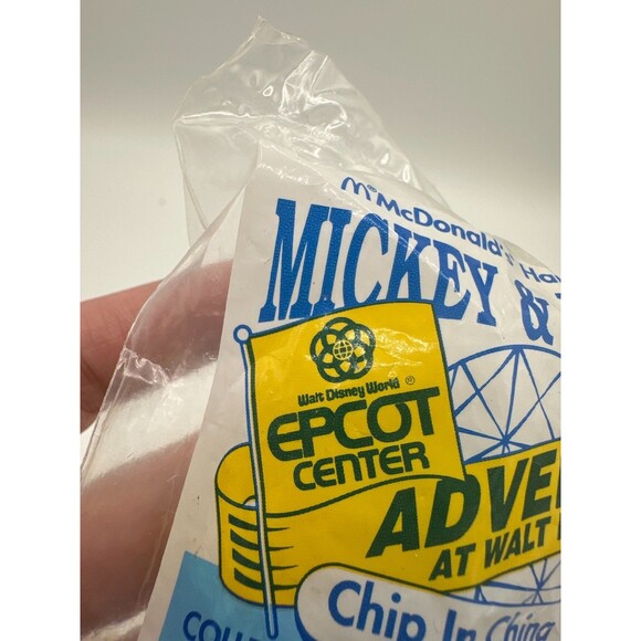 1993 McDonald’s Mickey & Friends EPCOT Chip in China Toy Sealed - Picture 6 of 9